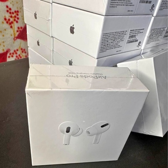 AirPods